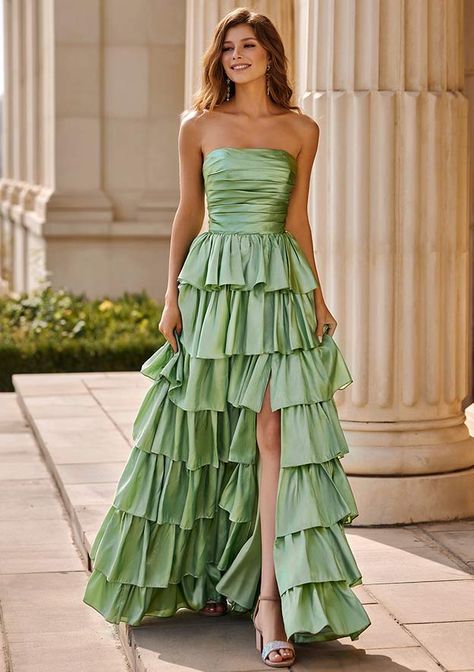 Sexy, Unique, Elegant Prom Dresses 2025 - STACEES Prom Extravagant Dress, Ruffle Gown Dress, Prom Dresses For Senior Year, Debutante Guest Dresses, Disco Prom Dresses, Prom Ruffle Dress, Ruffled Prom Dresses, Prom Dress Color Ideas, Prom Dress Inspiration Sparkle