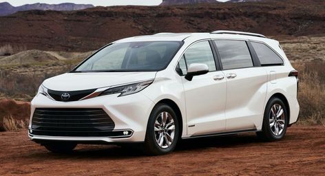 Toyota is recalling a touch over 2,200 Sienna models that could have a defective second-row seat belt assembly. Mom Vehicles, Minivan Life, Sienna Toyota, Sienna Van, Toyota Hybrid, Eight Passengers, Mom Car, Toyota Venza, Chrysler Pacifica