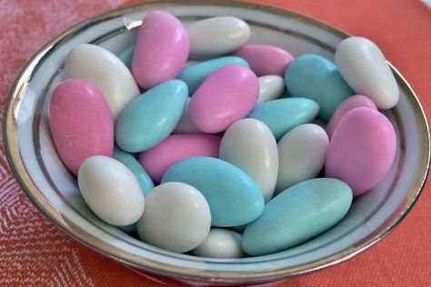 Jordan Almonds Recipe, Coated Almonds, Chocolates Cakes, Childhood Aesthetic, Jordan Almonds, Candied Almonds, Candy Recipes Homemade, So Many Questions, Wallpaper Nature