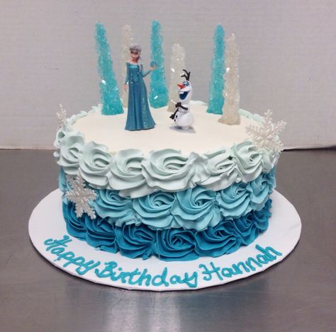 Frozen birthday cake with ombre rosettes. Frozen 2 Birthday Cake, Frozen Birthday Cake Ideas, Frozen Cake Ideas, Elsa Birthday Cake, Frozen Birthday Party Cake, Pastel Frozen, Frozen Themed Birthday Cake, Cake Frozen, Frozen Theme Cake