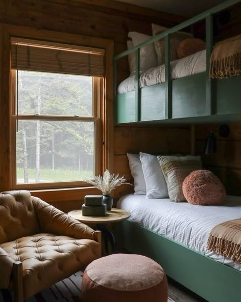 Modern Cabin Style, Rental Interior, Cabin Bunk Room, Mountain Cabin Interior, Diy Farmhouse Furniture, Cozy Cabin Interior, Farmhouse Furniture Diy, Rental Interior Design, Modern Mountain Cabin