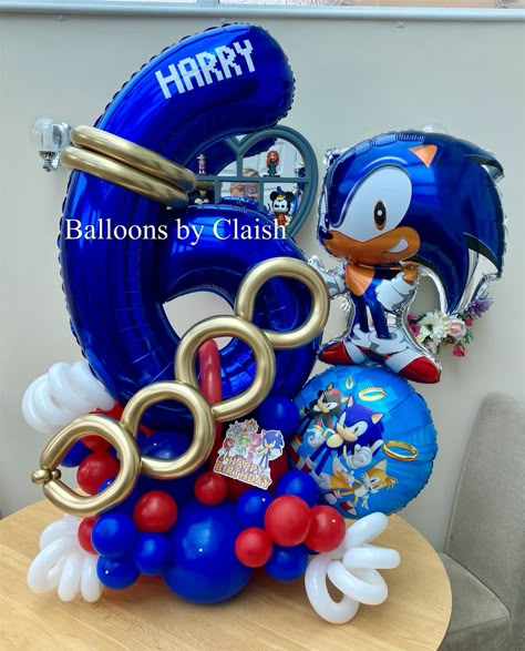 Sonic Centerpieces Ideas, Sonic Birthday Party Balloons, Sonic Ring Balloons, Sonic Balloon Decor, Sonic Balloon Bouquet, Sonic Balloons, Sonic Birthday Backdrop, Baby Birthday Pictures, Sonic Birthady Table