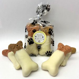 Dog Biscuit Packaging Ideas, Dog Biscuits Packaging, Dog Treat Vendor Booth, Dog Treat Packaging Design, Pet Treat Packaging, Dipped Dog Treats, Dog Treat Packaging Ideas, Treat Packaging Ideas, Cocoa Biscuits