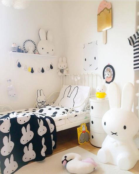 Wondermade on Instagram: “How cute is this room over at @kidsdesignlife. Our "miffy" poster decal sure is moving around in this house. I love it!!! #wallsticker #walldecals #wallposter #miffy #kidsinteriors #monochrome #girlsroom #børneværelse #barnrum #kidsprints” Miffy Poster, Poster Prints Wall Bedroom, Bunny Room, Girls Room Wallpaper, Pastel Room Decor, Bunny Blanket, Tiny House Inspiration, Pastel Room, Room Redo