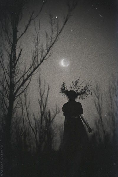 Wow Photo, Witch Craft, Season Of The Witch, Beltane, Witch Aesthetic, Dark Photography, Dark Beauty, 인물 사진, Dark Fantasy Art