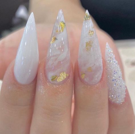 White Pointy Nails Design, Milky White Marble Nails Acrylic, Smokey White Nails, Nails That Look Like Crystals, Staleto Nails Acrylic, White Smokey Nails, Smokey Nails Acrylic, Staleto Nails Long Design, White Fade Nails