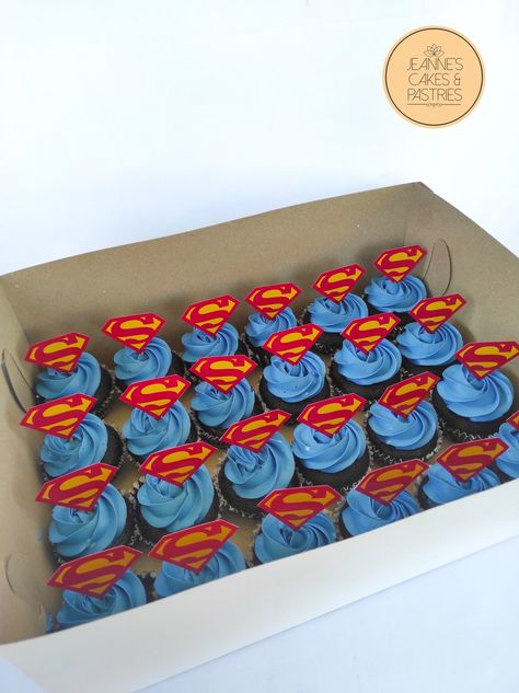 Superman Cupcakes, Superman Cakes, Pastry Cake, Box Cake, Superman, Rocket, Takeout Container, Pastry, Cake