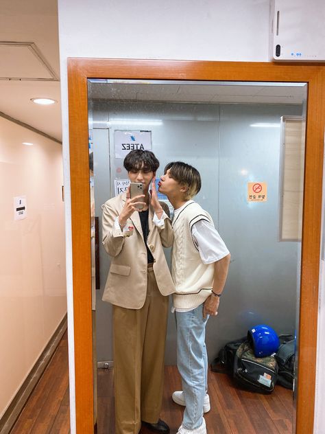 Kq Entertainment, Pirate Boy, Pirate Kids, Baby Squirrel, Deja Vu, Mirror Photo, Woo Young, Kim Hongjoong, Twitter Update