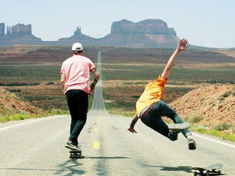 Casey Capper and Andy Orley skateboard through Monument Valley, Utah (Photographed by David Lehl). Skate Pictures, Long Boarding, Alana Blanchard, Skateboard Photography, Haikou, Jetski, X Games, Photo Competition, Burton Snowboards