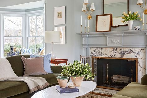 Erin Gates' Elements of Style - Chairish Blog Erin Gates Living Room, Erin Gates Design, Gates Design, Erin Gates, Elements Of Style, Blue Bedroom, Gate, Flooring, Living Room