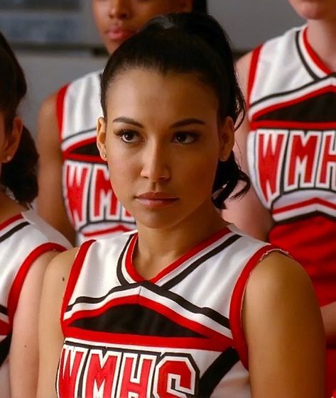 Glee Rares, Santana Glee, Glee Santana, Glee Icons, Brittany And Santana, Naya Rivera Glee, Santana Lopez, Glee Fashion, Heather Morris