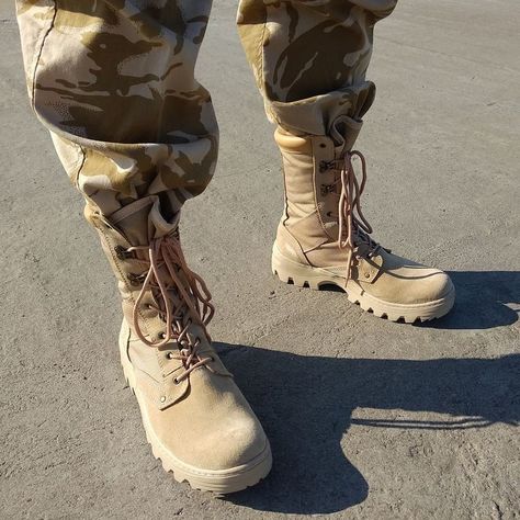 Military Boots Outfit Men, Military Boots Outfit, Desert Combat Boots, Boots Outfit Men, Luxury Aesthetic, Military Boots, Military Men, Bruce Lee, Cute Couple Pictures