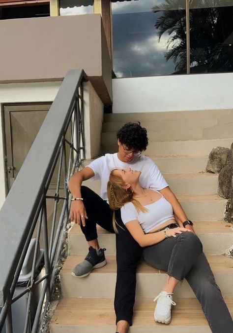 Stair Photoshoot Couple, Couple Stairs Poses, Couple Photoshoot On Stairs, Couples Photoshoot Stairs, Stairs Photoshoot Posing Ideas Couple, Couples On Stairs, Stairs Couple Photoshoot, Staircase Couple Photoshoot, Couple Stair Poses