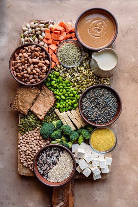 The 5 Best Vegan Protein Sources - Rainbow Plant Life Protein Entrees, Best Vegan Protein Sources, Rainbow Plant Life, Plant Based Protein Sources, Best Vegan Protein, Vegan Protein Sources, Hemp Protein Powder, Smoothie Bowl Healthy, Diy Snacks