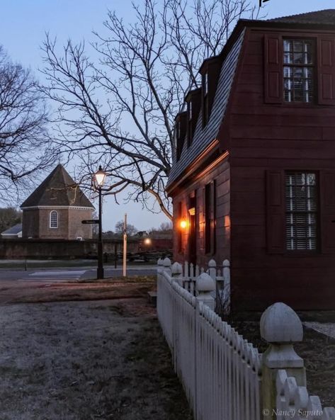 Colonial Era Aesthetic, Colonial Aesthetic American, Colonial America Aesthetic, Colonial Aesthetic, America Hetalia, American Village, Oc Stuff, Colonial America, Colonial Williamsburg