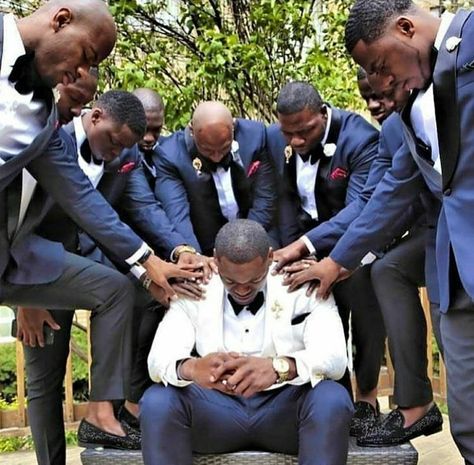 Godly Wedding, Groomsmen Wedding Photos, Groomsmen Pictures, Groomsmen Poses, Afro Caribbean, Wedding Portrait Poses, Groomsmen Photos, Dream Wedding Decorations, Funny Wedding Photos