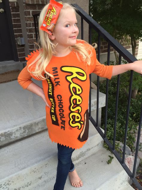 Orange Diy Costume, Reeses Peanut Butter Cup Costume, Diy Candy Costume For Kids, Candy Bar Costume Diy, Kit Kat Costume, Candy Bar Halloween Costume, Orange Costume Ideas, Candy Bar Costume, Candy Halloween Costume Diy