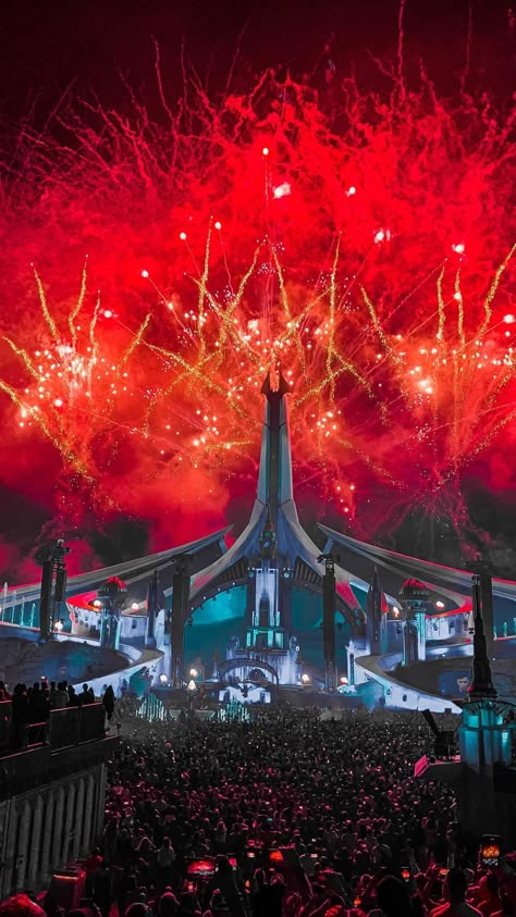 Tomorrowland Aesthetic, Martin Garrix Concert, Tomorrowland Festival, Here's To The Fools Who Dream, Tomorrow Land, Concert Stage Design, Techno Party, Festival Aesthetic, Electronic Music Festival