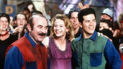 Mario Brothers Costumes, Bob Hoskins, Samantha Mathis, John Leguizamo, Mario Y Luigi, Bad Video, Mario Games, Super Mario Art, Super Mario Brothers