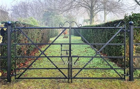 Metal field gates for estate fencing Estate Fencing Gate, Farm Gate Ideas, Farm Gates Entrance, Estate Fencing, Tree Guards, Metal Driveway Gates, Steel Gates, Estate Gates, Metal Garden Gates