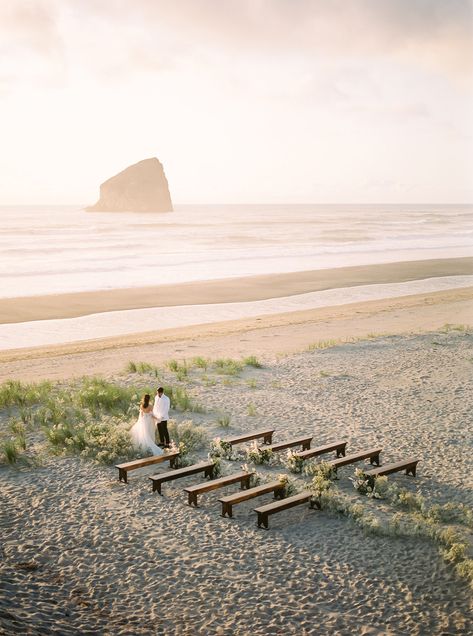 Oregon Beach Wedding, Coastal Wedding Inspiration, Oregon Coast Wedding, Oregon Beaches, Ocean Wedding, Pacific City, Wedding Venues Beach, Wedding Beach Ceremony, Beach Ceremony