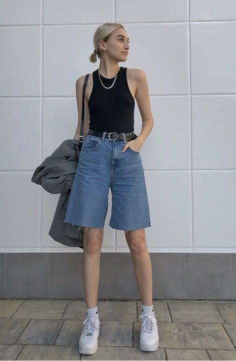 Short Ootd Casual, Longline Shorts Outfit, Levis 501 Mid Thigh Shorts Outfit, Denim Long Shorts Outfit, Outfit With Jorts, Long Shorts Outfits Women, Long Shorts Outfits, Long Jean Shorts Outfit, Outfit Ideas Hot Weather