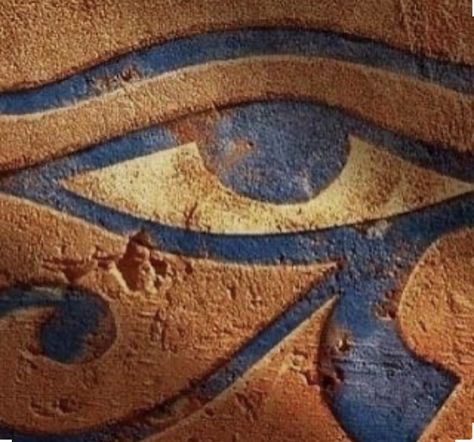 The Eye of Horus and Our Brain Hieroglyphics Tattoo, Ancient Egypt Aesthetic, Egyptian Aesthetic, Starověký Egypt, Ancient Egyptian Deities, Egypt Aesthetic, Egyptian Eye, Ancient Egyptian Symbols, Egyptian Deity