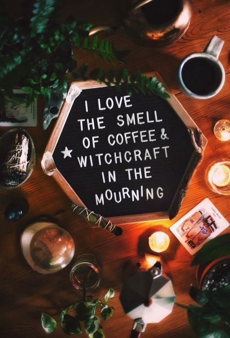 immagine scoperto da goodvibes_ashton. Scopri (e salva!) immagini e video anche tu su We Heart It Coffee Witchcraft, Coffee And Witchcraft, The Smell Of Coffee, Kitchen Halloween, Witch Kitchen, John Bennett, Witch Room, Witch Cottage, Kitchen Witchery