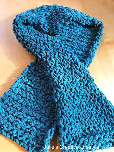 Julie's Creative Lifestyle: Making a Knit Scarf Using Blanket Yarn Bernat Blanket Yarn Scarf, Crochet Blanket Yarn, Large Knitting Needles, Blanket Pattern Crochet, Knitted Stuff, Large Knitting, Bernat Blanket, Crocheting Ideas, Bernat Blanket Yarn