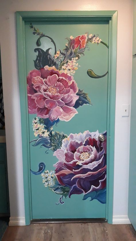 Door Paint Design, Folding Doors Ideas, Painted Bedroom Doors, Creating A Capsule Wardrobe, Wardrobe Revamp, Door Mural, Doors Ideas, Painted Door, Cat Litter Box Furniture