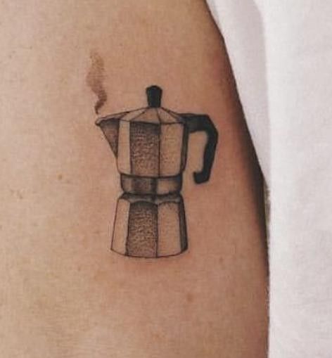 Tattoo Cafe, Italy Tattoo, Coffee Tattoo, Vegan Tattoo, Coffee Tattoos, Coffee Drawing, Fashion Italy, Poke Tattoo, Italy Design