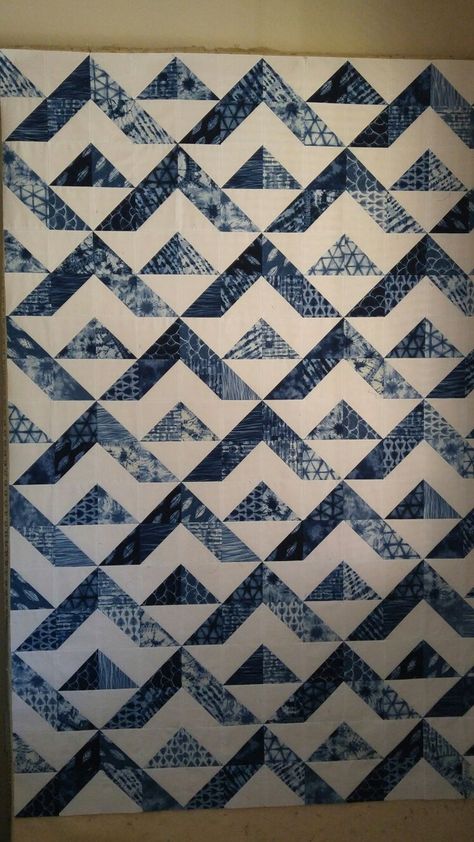 2 Color Half Square Triangle Quilts, 2 Color Hst Quilt Patterns, Half Square Triangle Quilts Ideas, Hst Quilt Patterns Layout, Three Color Quilts, Hst Quilt Patterns, 2 Color Quilts, Mountain Ideas, Hst Quilt