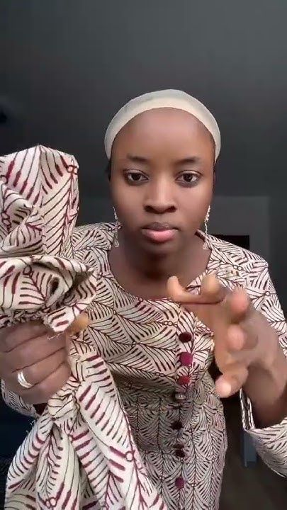 African Headwraps Styles, Wearing A Head Scarf, Head Ties Styles, Ankara Wrap Dress Styles, Ankara Head Wrap Styles, African Head Wraps Tutorial, African Print Outfits, African Fabric Accessories, Ankara Scarf