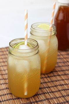 Homemade Ginger Ale - Honey Sweetened - Gluten-free with Vegan option Homemade Ginger Ale, Homemade Soda, Tasty Drinks, Liquor Drinks, Hello Sweetie, Soda Stream, Local Honey, Ginger Recipes, Delicious Drinks