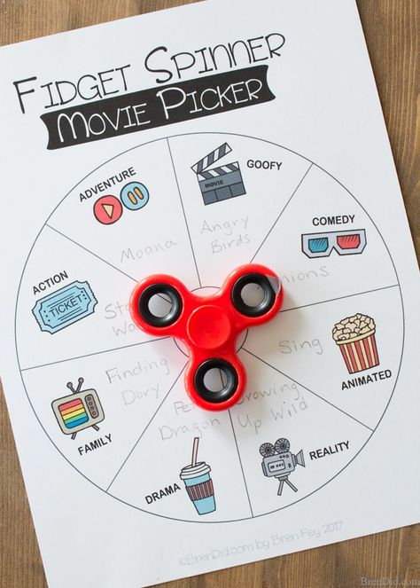 Diy Movie Night, Fun Sleepover Games, Sleepover Party Games, Movie Night Birthday Party, Movie Night Snacks, Movie Night Party, Sleepover Games, Fun Sleepover Ideas, Sleepover Things To Do