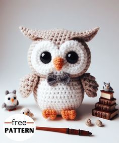 Wizard Owl Hedwig Amigurumi Pattern Owl Wizard, Owl Ears, Harry Potter Hedwig, Harry Potter Owl, Owl Crochet Patterns, Step By Step Crochet, Crochet Owl, Red Yarn, Crochet Toys Patterns