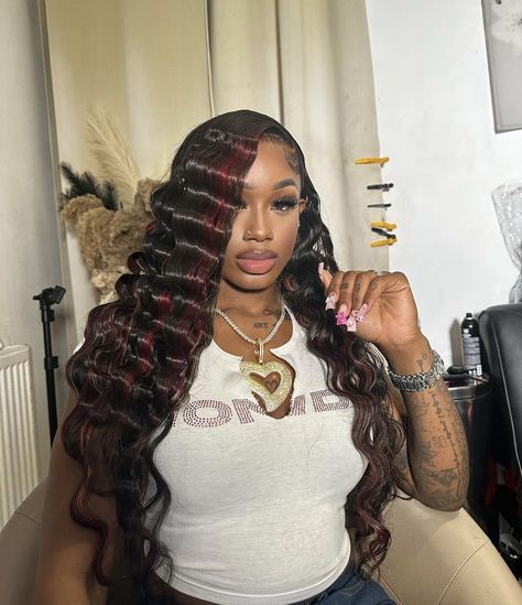 Side Part Crimped Hair, Crimps Side Part, Long Hair With Crimps Black Women, Long Wig With Crimps, Side Part Crimps Frontal, Red Hair With Crimps, Burgundy Crimped Hair, Side Part Crimps, Side Part With Crimps