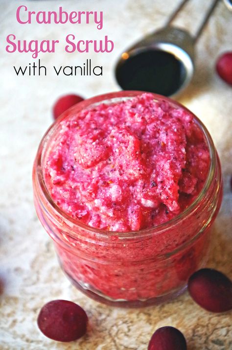 Have too many cranberries? Love homemade sugar scrubs? This cranberry sugar scrub recipe with vanilla is great for your skin and easy to make! Cranberry Sugar Scrub, Homemade Sugar Scrubs, Diy Sugar Scrub Recipe, Săpunuri Handmade, Sugar Scrub Homemade, Homemade Scrub, Sugar Scrub Recipe, Diy Kosmetik, Diy Body Scrub