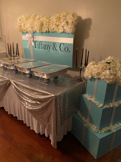 Tiffany Co Sweet 16 Decor, Tiffany 50th Birthday Party Ideas, Tiffany And Co 30th Birthday Party, Tiffany And Company Birthday Party Ideas, Pink Tiffany And Co Party, Tiffany Themed Birthday Party Decor, Breakfast At Tiffany’s Party Decor, Breakfast At Tiffany’s Sweet 16, Tiffany Sweet 16 Party Ideas