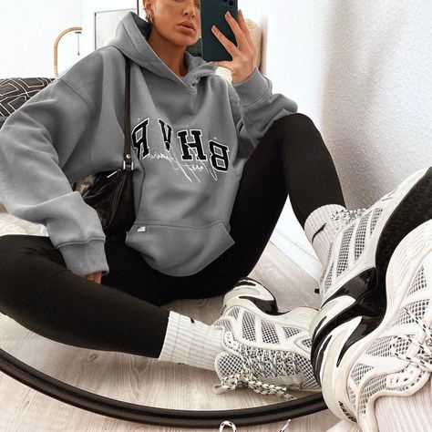 958adb57686c2fdec5796398de5f317adesc53194258ri Vintage Letters, 2 Piece Skirt Set, Traje Casual, Hoodie Outfit, Long Sleeve Sweatshirt, New Tops, Outfits Casuales, Grey Sweatshirt, Long Sleeve Sweatshirts