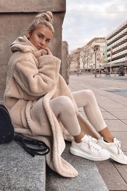 Outfits Mit Leggings, Fall Outfits Women 20s, Stile Blair Waldorf, Winter Mode Outfits, Adrette Outfits, Fest Outfits, Trendy Outfits Winter, Trendy Winter, Winter Mode