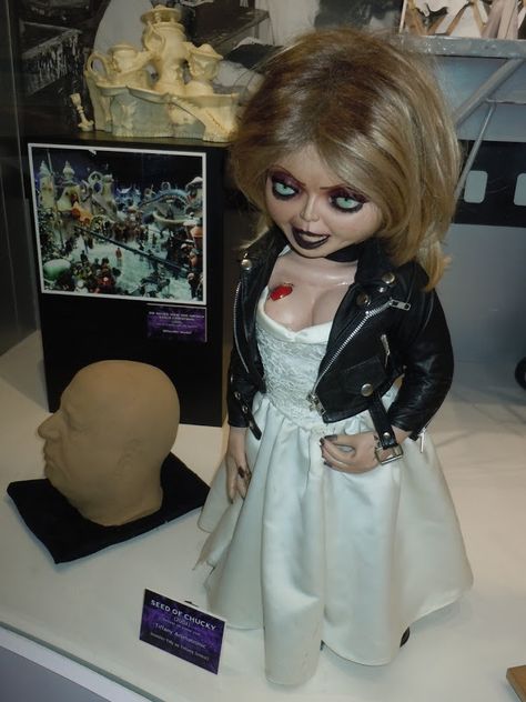 Tiffany animatronic from Seed of Chucky... Tiffany From Chucky, Seed Of Chucky, Tiffany Chucky Bride, Tiffany Bride Of Chucky, Tiffany Bride, Chucky Movies, Johnny English, Film Costumes, Horror Series