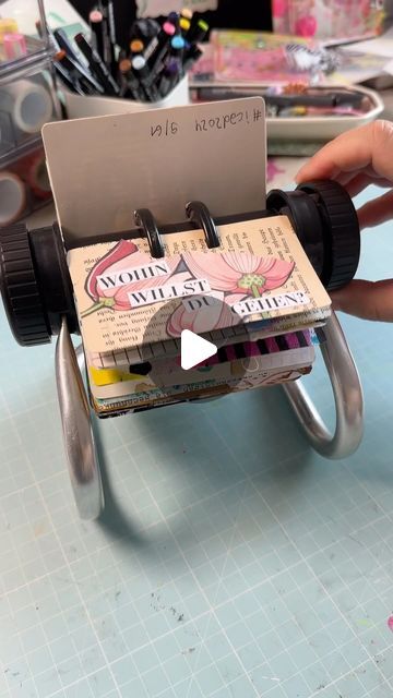 🆂🆄🆂🅰🅽🅽🅴 on Instagram: "📣 Sound on for some paper asmr 📣

I really managed to do 61 Rolodex cards for #icad2024! 🥳
It was the plan that I could reduce the amount of scraps that I keep in two (or maybe three 😬) baskets beside my desk. Somehow, that didn’t work very well 🤭. Apparently, I really have too many snippets.

The series was hosted by Tammy @indexcardaday .
.
.
.
.
.
.
.
#asmr #artjournal #artjournaling #junkjournal #junkjournalideas #rolodexart #rolodex #collage #collageart #mixedmedia #mixedmediaartjournal #junkjournaling #artjournaleveryday #icad #icad2024 #dyicad2024 #indexcardaday #indexcardart #foundwords" Rolodex Ideas, Rolodex Cards, Birthday Calendar, My Desk, Index Cards, Mixed Media Art Journaling, The Plan, Keep On, Very Well