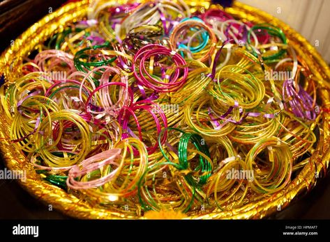 Dholki Ideas, Mehndi Wedding, Bangle Ceremony, Nikah Decor, Mehndi Function, Mehendi Decor Ideas, Mehndi Outfits, Bridal Gift Wrapping Ideas, Desi Wedding Decor