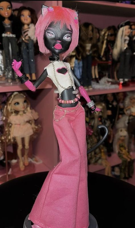 Plushie Collection, Doll Customs, Doll Customization, Mh Dolls, Catty Noir, Monster High Art, Monster High Repaint, Monster High Doll, Fashion Catalogue