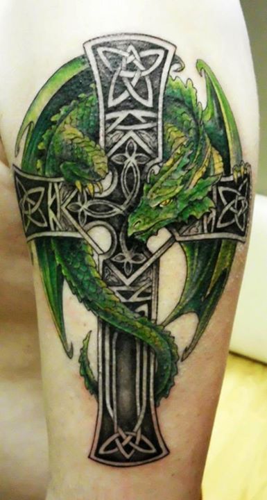 717 Tattoo, Jesse Tattoo, Pirates Tattoo, Cross Tattoos Designs, Welsh Tattoo, Celtic Cross Tattoo, Cute Dragon Tattoo, Black Cross Tattoos, Dragon Celtic