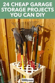 Diy Storage Building Cheap, Cheap Diy Garage Organization, Outdoor Tool Organization, Shed Tools Storage Ideas, She’d Tool Storage, Garage Organizing Ideas Easy Diy, Over The Garage Door Storage, Storage For Garden Tools, Carport Storage Ideas Diy Projects