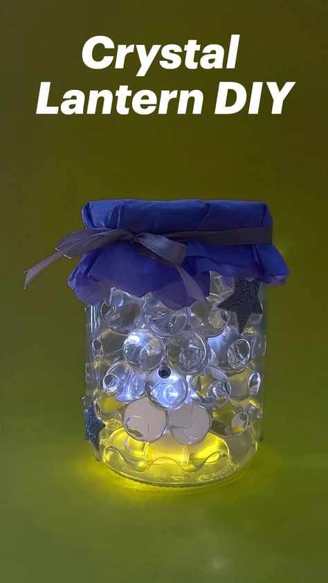 If you have some leftover orbeez water beads, we came up with a great idea to use them. A great DIY lantern, or fun home decor that you can make in less than 1 minute! You need a mason jar, some orbeez and decor. Make this crystal lantern diy and use this decor idea for  your space. Easy decoration for a holiday table, a nice centerpiece for your family dinner or a fun gift diy for anyone. Follow for more gifts diy, decor ideas and crafts. Crystal Lantern, Diy Lantern, Lantern Diy, Fun Home Decor, Diy Lanterns, Water Beads, Jar Diy, Waste Paper, Gift Diy