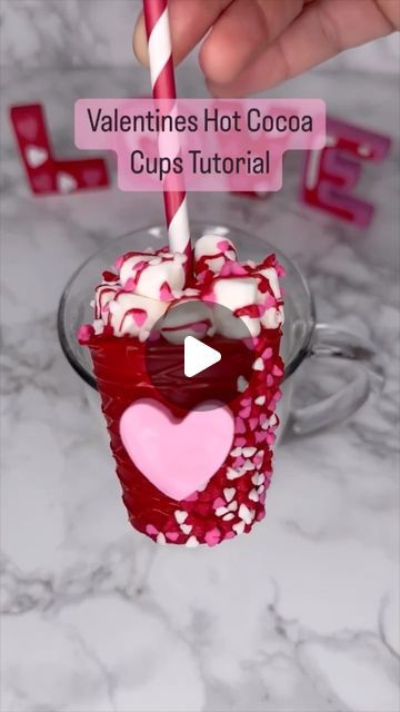 Dipped Tampa on Instagram: "Over 10 million views! Valentines Hot Cocoa Bomb Cups Tutorial ❤️💗 Supplies: 3oz paper cup Ghirardelli White Melting Wafers Red & Pink Candy Color (chefmaster) Paper Straw 2 tbsp hot cocoa mix Mini marshmallows Sprinkles 1 1/2 cups hot milk #tutorial #valentines #valentinesgift #valentinestreats #valentinesideas" Mini Hot Chocolate Cups, Hot Cocoa Bombshell Cup Recipe, Valentines Hot Cocoa, Valentines Hot Chocolate, Dipped Tampa, Hot Cocoa Cups, Cocoa Cups, Chocolate San Valentin, Chocolate Ornament