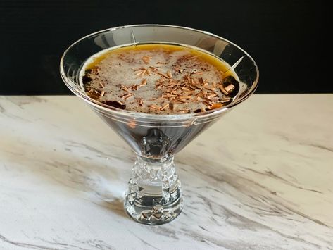 Whiskey Espresso Martini, Bourbon Espresso Martini, Esspresso Martini, Espresso Martini Recipe, Chocolate Martini, Chocolate Bourbon, Chocolate Espresso, Premium Coffee, Brunch Cocktails